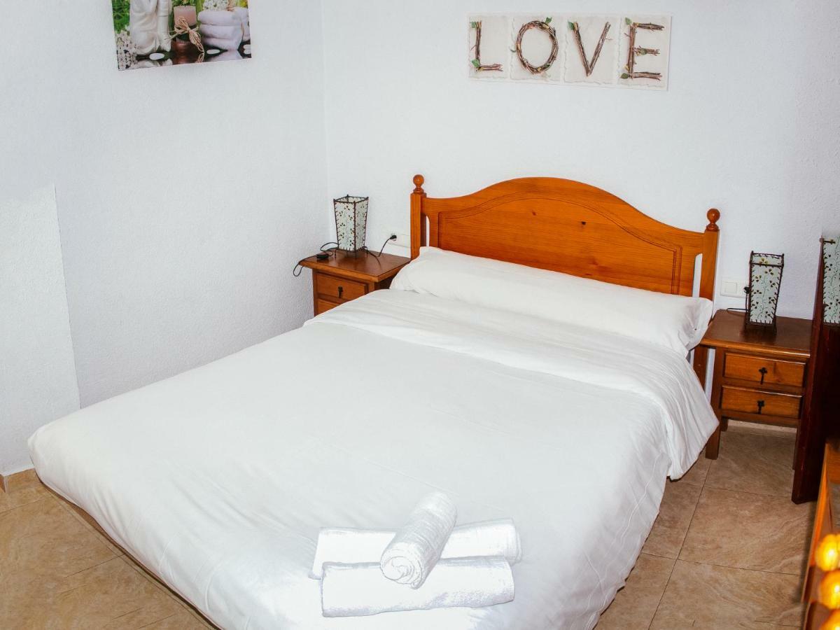 Apartamento Maranon Apartment Torre Del Mar Bagian luar foto